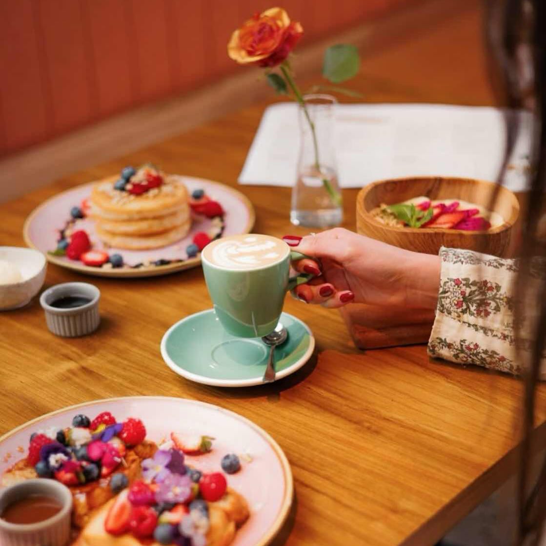 2.5 hr Brunch & Clay Workshop - S&C x Livingstone Cafe - Sunday&Clay