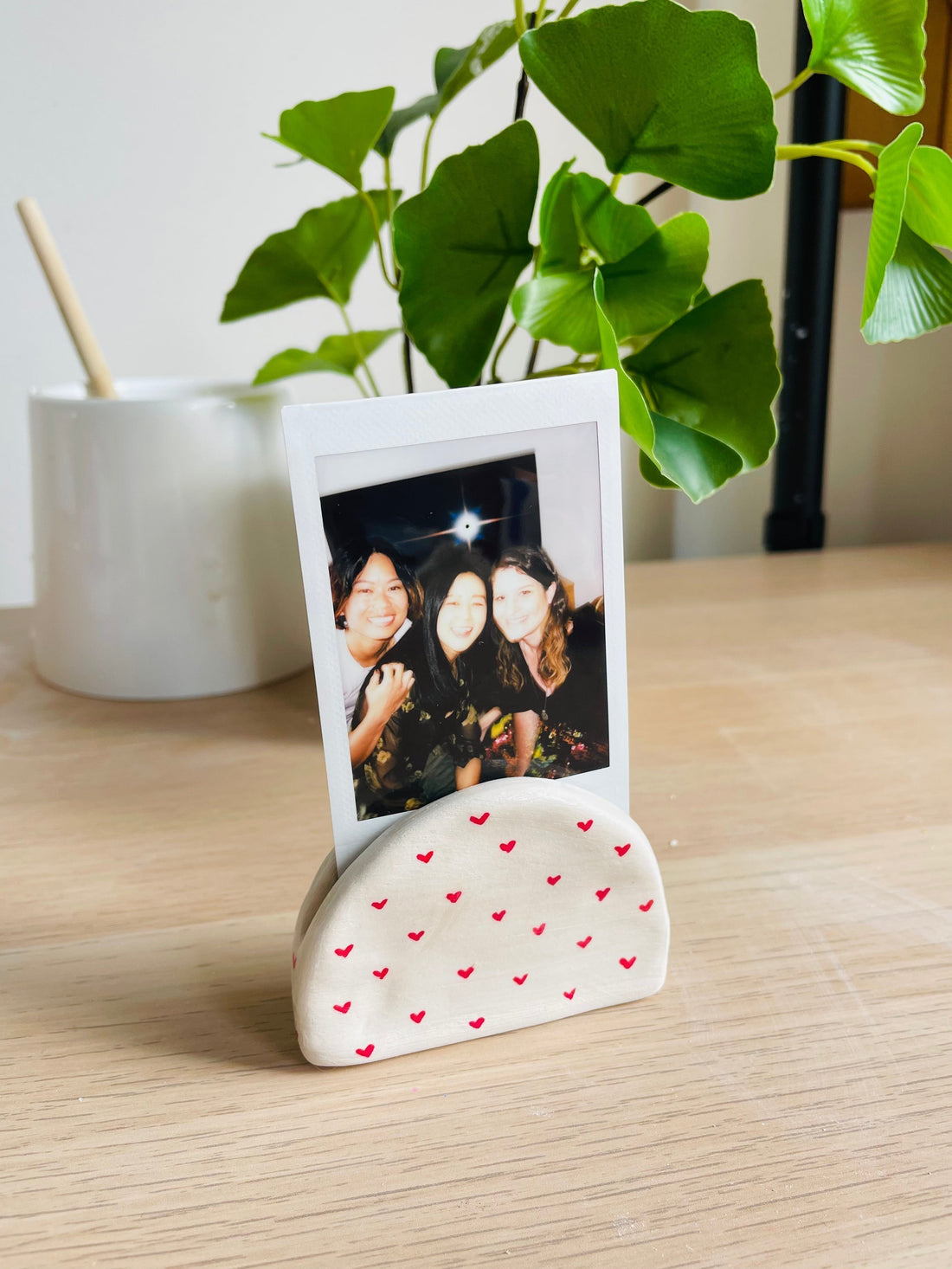 How to Make a Valentine’s Day Photo Stand - Sunday&Clay